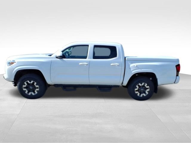 Used 2021 Toyota Tacoma SR image 3