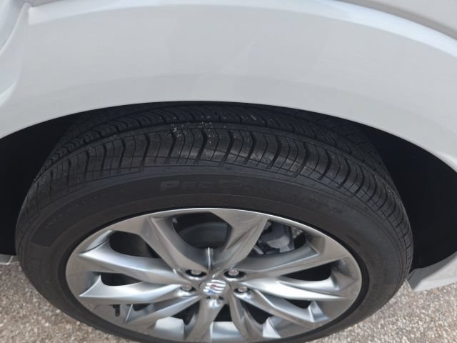 Used 2025 Buick Encore GX Avenir w/ Avenir Technology Package FWD image 8