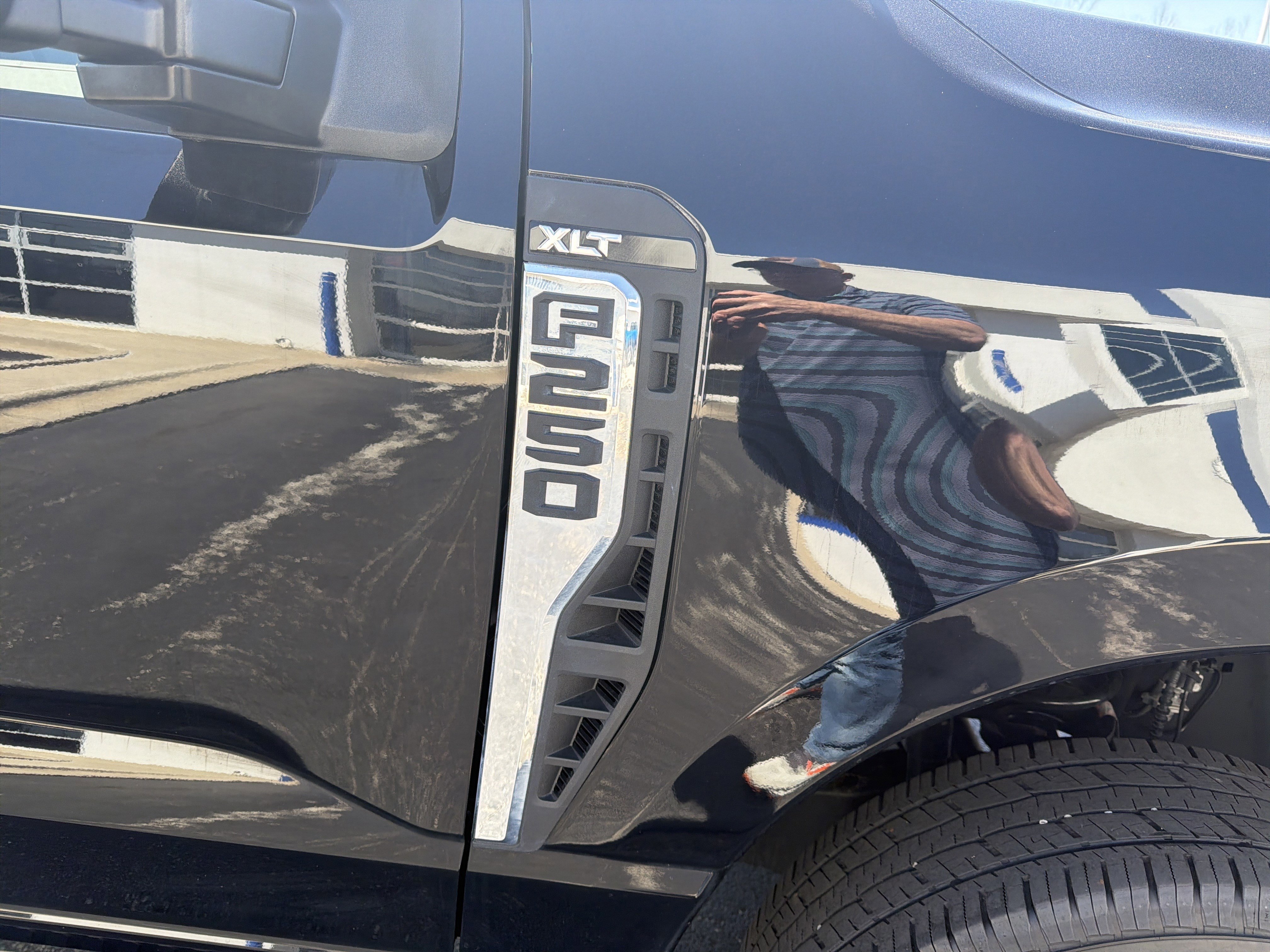Certified 2025 Ford F250 XLT AWD/4WD image 25