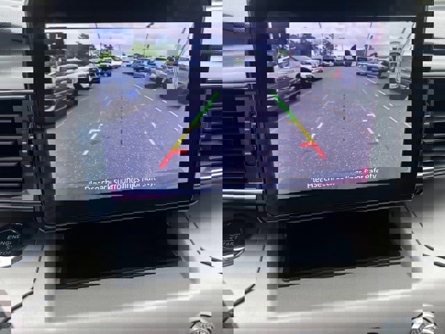 Certified 2022 Ford Explorer XLT w/ Equipment Group 202A image 15