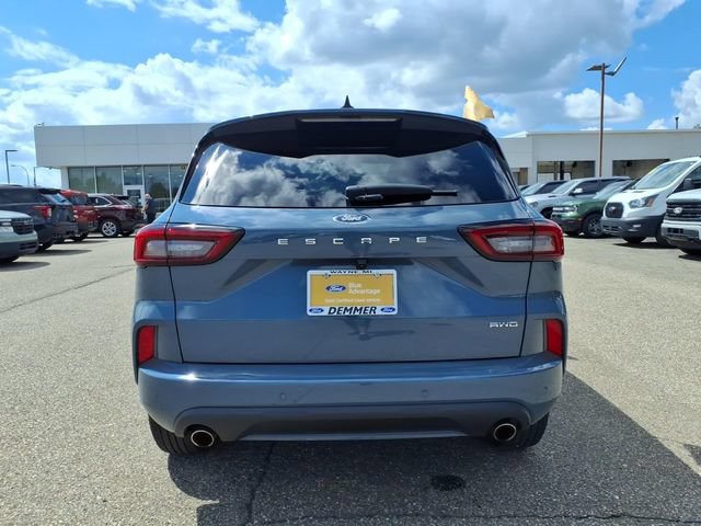 Certified 2023 Ford Escape ST-Line w/ Tech Pack #1 AWD/4WD image 6
