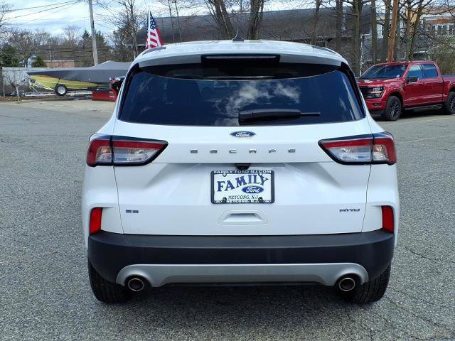 Certified 2022 Ford Escape SE image 3