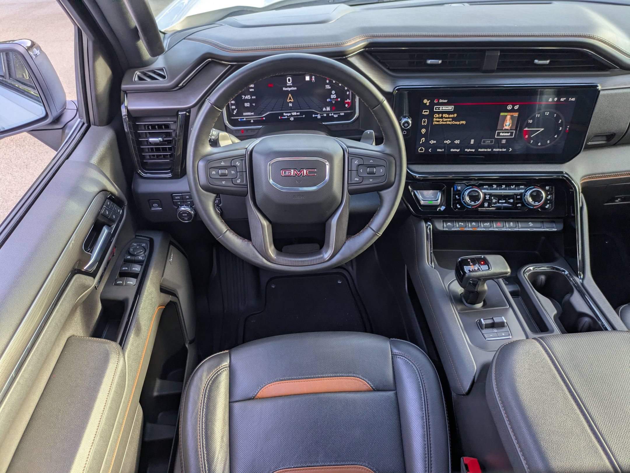 Used 2023 GMC Sierra 1500 AT4 w/ AT4 Preferred Package AWD/4WD image 32