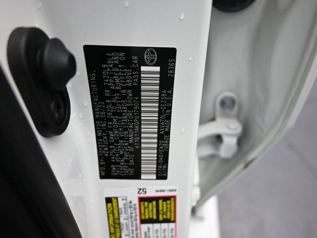 Used 2023 Toyota Camry SE image 19