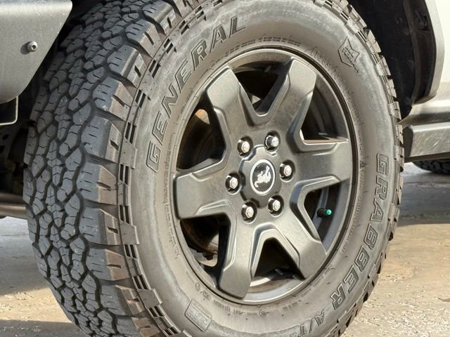 Certified 2023 Ford Bronco Black Diamond image 13