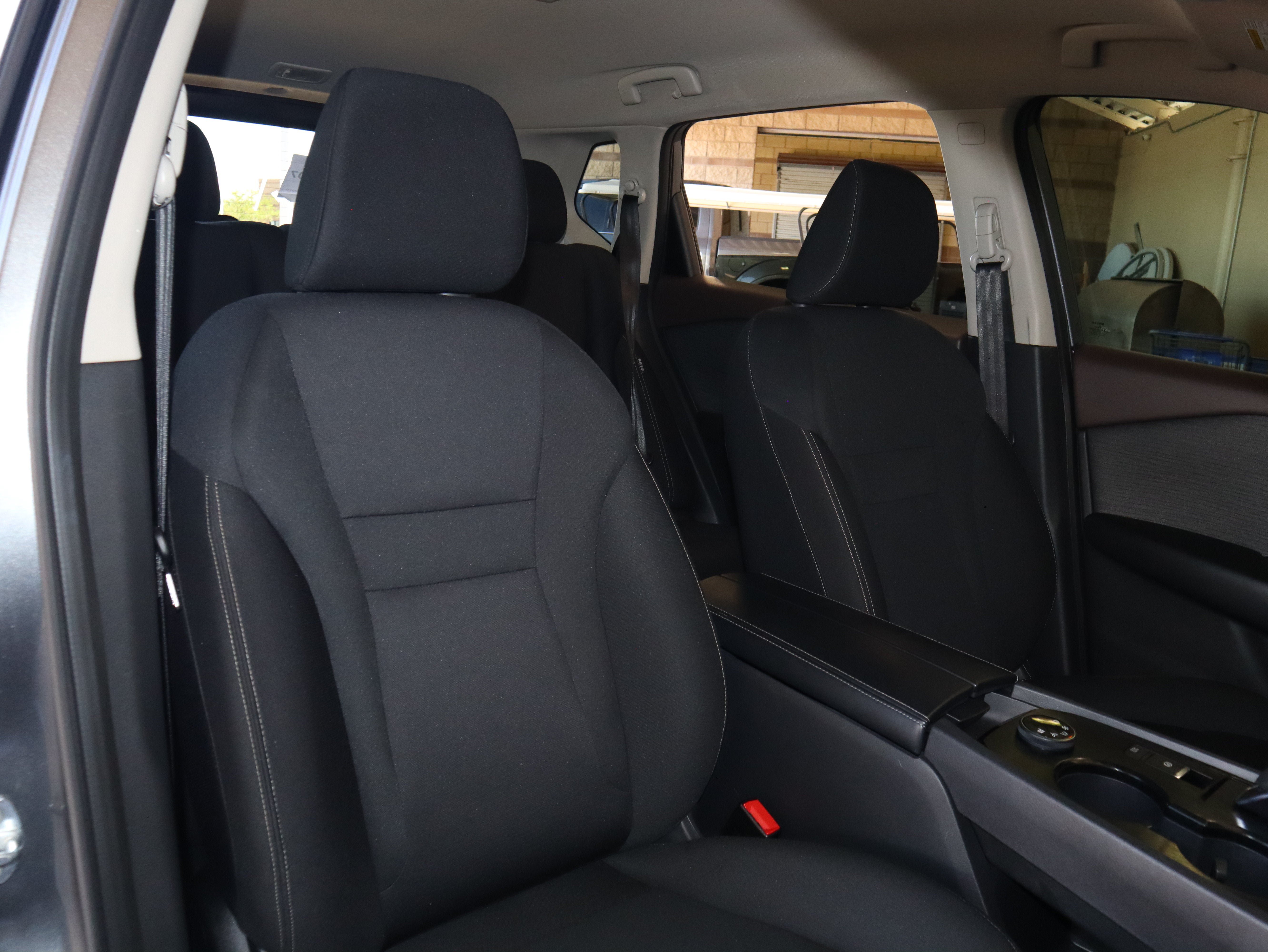 Used 2023 Nissan Rogue S AWD/4WD image 38