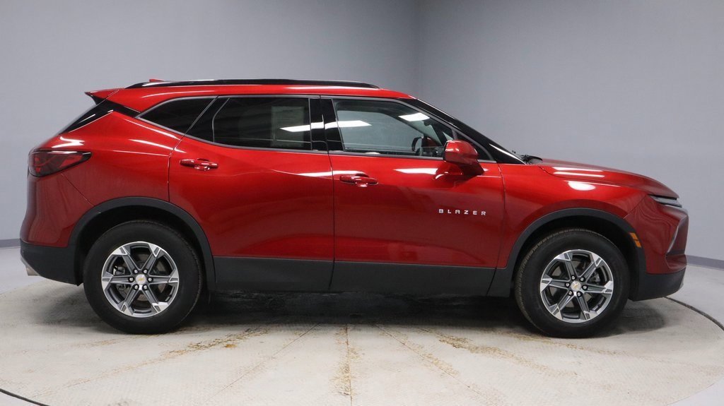Used 2024 Chevrolet Blazer LT w/ Convenience Package image 6
