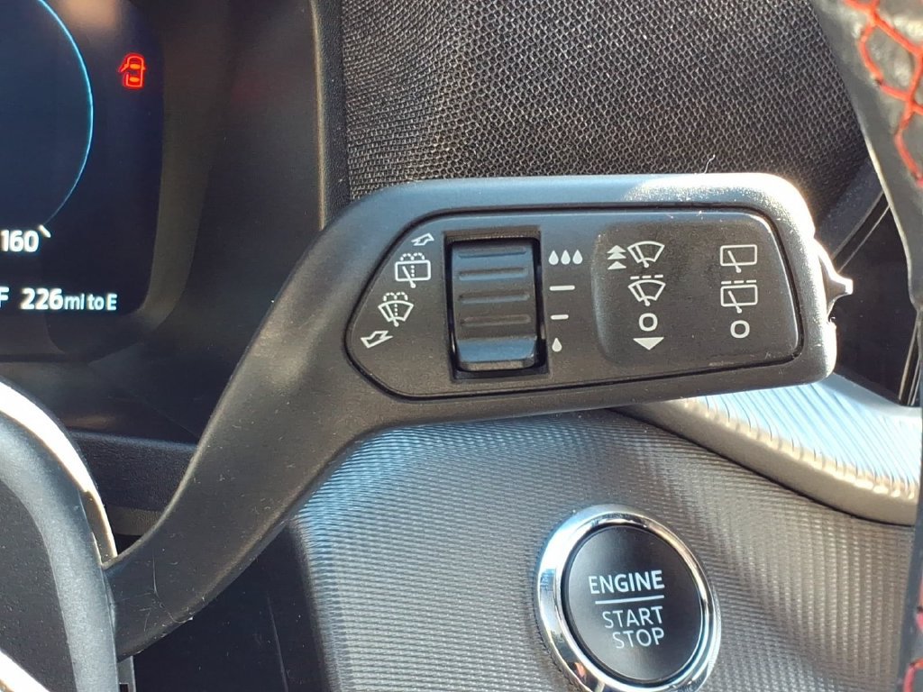 Certified 2025 Ford Explorer ST-Line AWD/4WD image 30