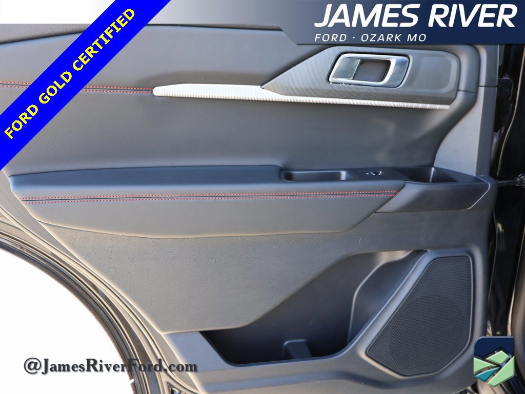 Certified 2025 Ford Explorer ST-Line w/ ST-Line Street Pack image 18