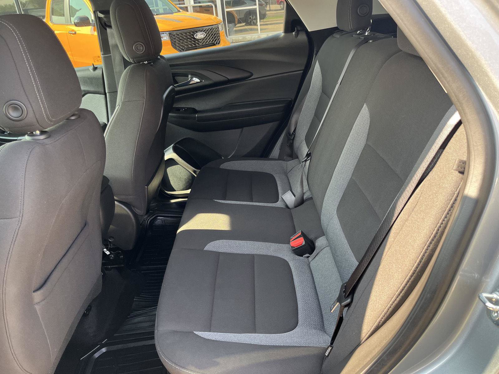 Used 2023 Chevrolet TrailBlazer LT w/ Convenience Package FWD image 11