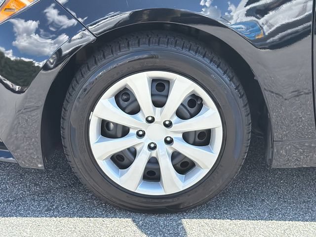 Used 2024 Toyota Corolla LE FWD image 13