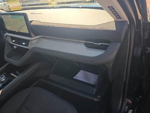 Certified 2025 Ford Explorer Active AWD/4WD image 34