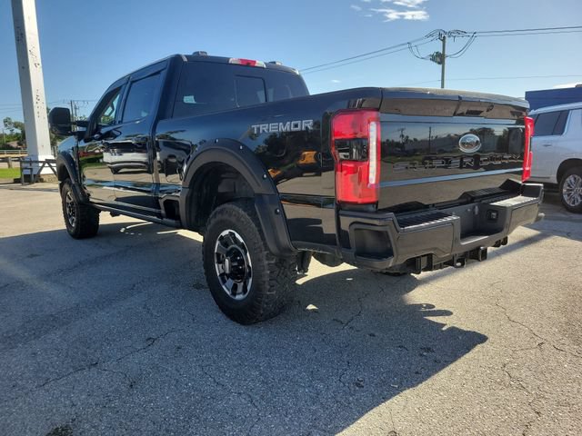 Certified 2024 Ford F250 Lariat w/ Lariat Ultimate Package AWD/4WD image 4