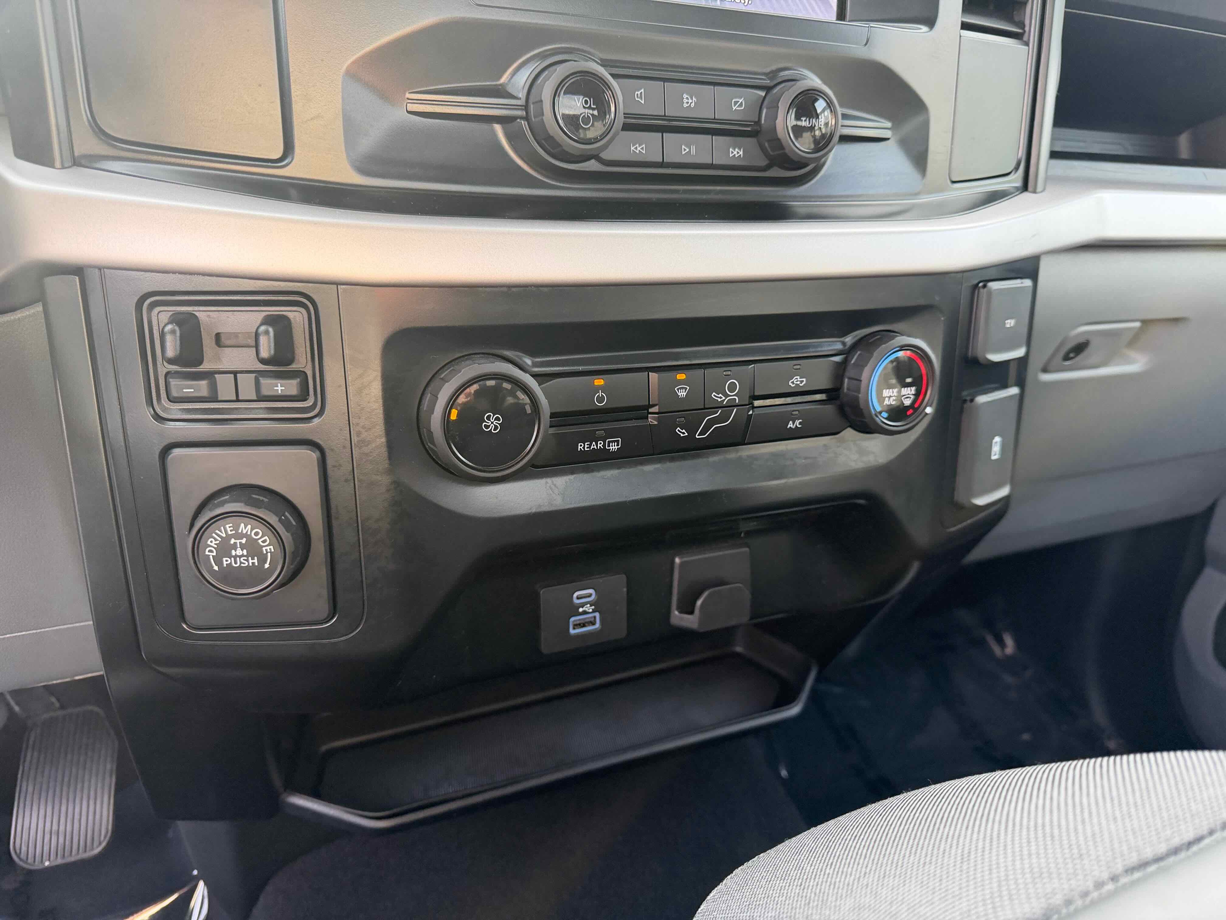 Certified 2023 Ford F150 XL w/ Trailer Tow Package image 25