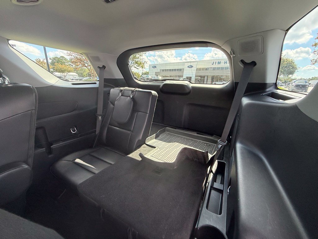 Certified 2023 Ford Explorer Limited w/ Limited Technology Package RWD image 27