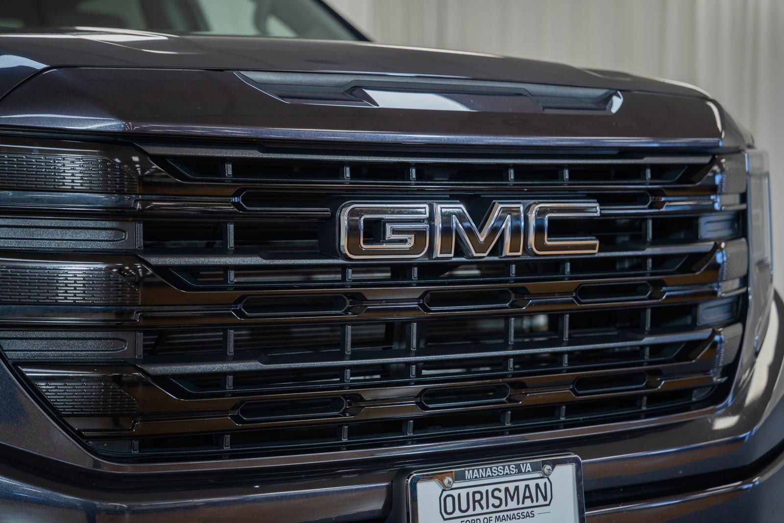 Used 2023 GMC Sierra 1500 Elevation w/ LPO, Elevation Black Package AWD/4WD image 11