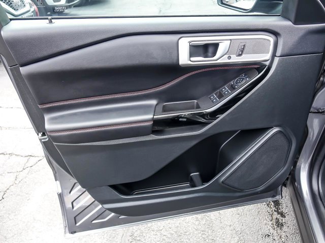 Certified 2023 Ford Explorer ST-Line AWD/4WD image 26