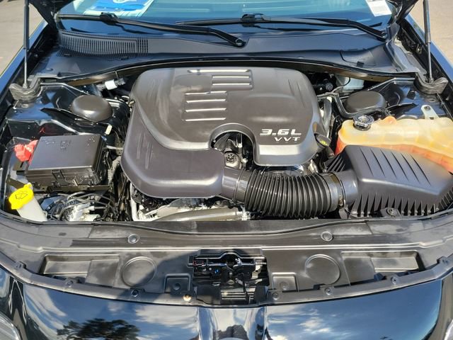 Used 2022 Chrysler 300 Touring L w/ Popular Equipment Group RWD image 24