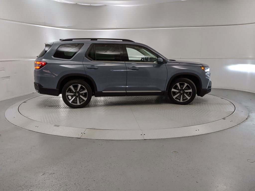 Used 2024 Honda Pilot Elite image 2