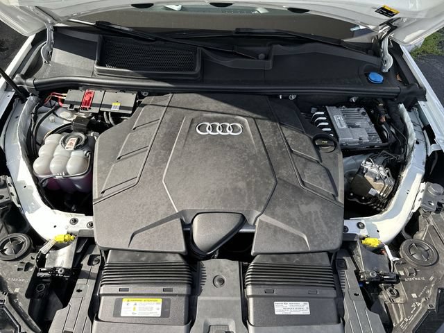 Used 2021 Audi Q7 3.0T Premium AWD/4WD image 29