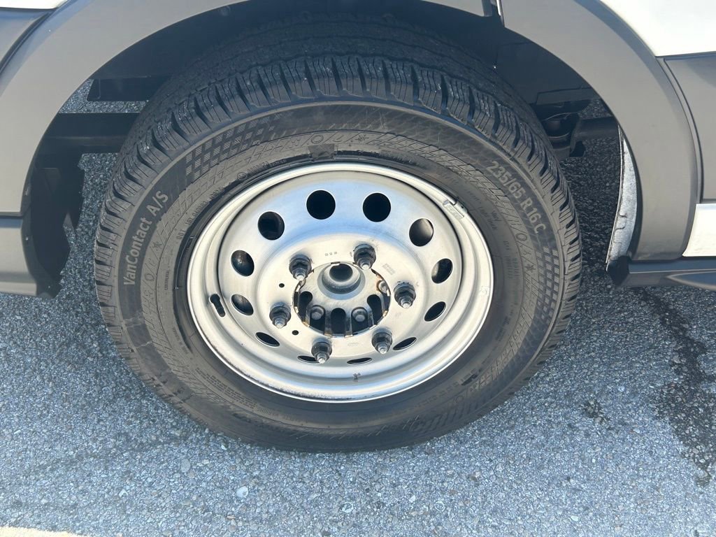 Certified 2024 Ford Transit 350 Low Roof image 17