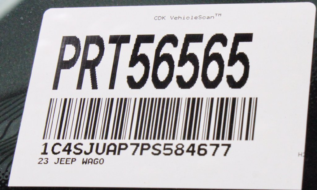 Used 2023 Jeep Wagoneer 2WD image 31