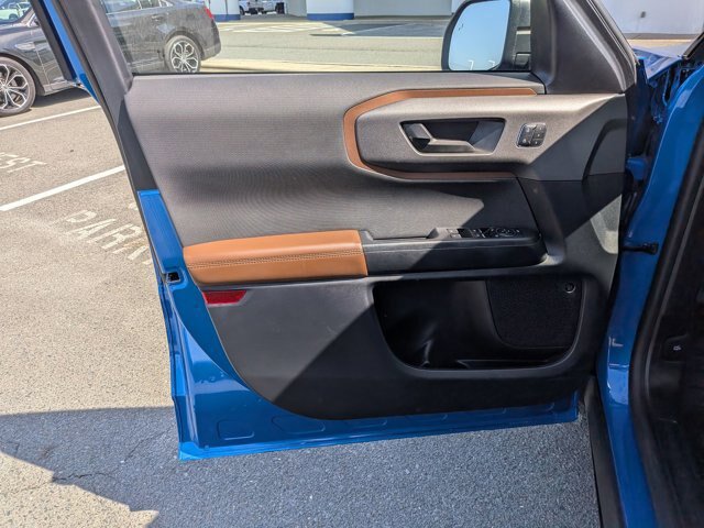Certified 2025 Ford Bronco Sport Outer Banks w/ Outer Banks Tech Package+ AWD/4WD image 12
