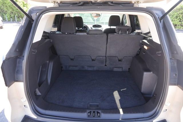 Certified 2017 Ford Escape SE w/ SE Cold Weather Package AWD/4WD image 7