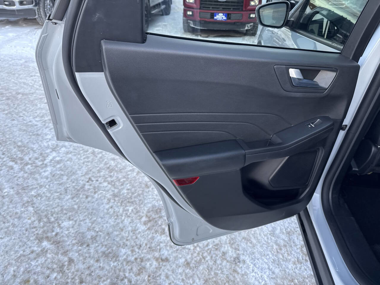 Certified 2025 Ford Escape ST-Line Select image 24