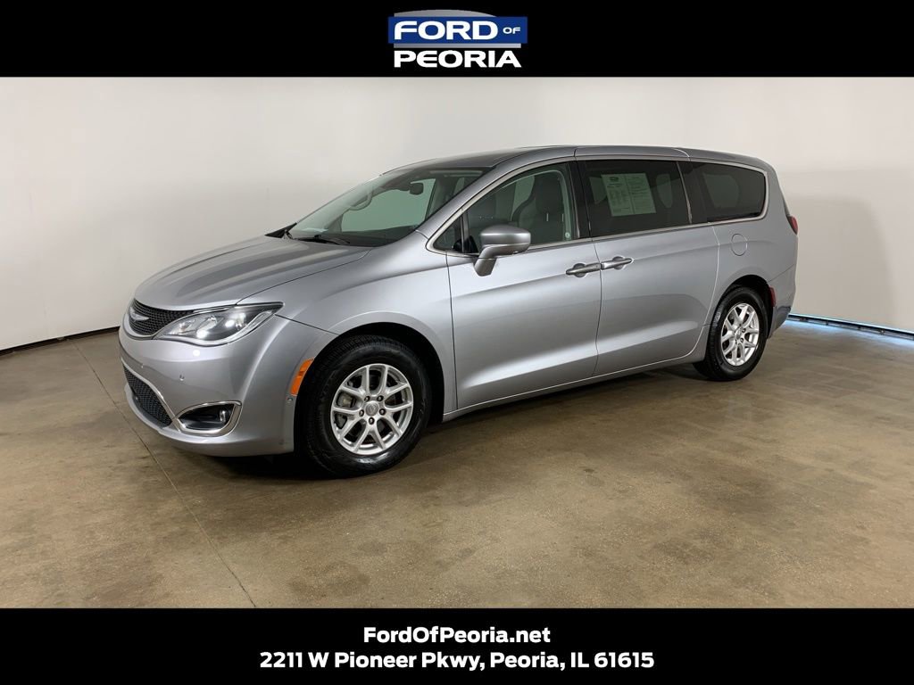 Used 2020 Chrysler Pacifica Touring w/ Advanced Safetytec Group