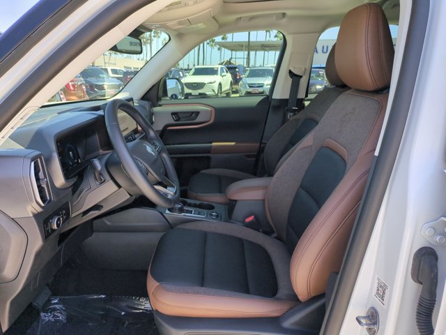 Certified 2025 Ford Bronco Sport Outer Banks w/ Outer Banks Tech Package+ AWD/4WD image 17