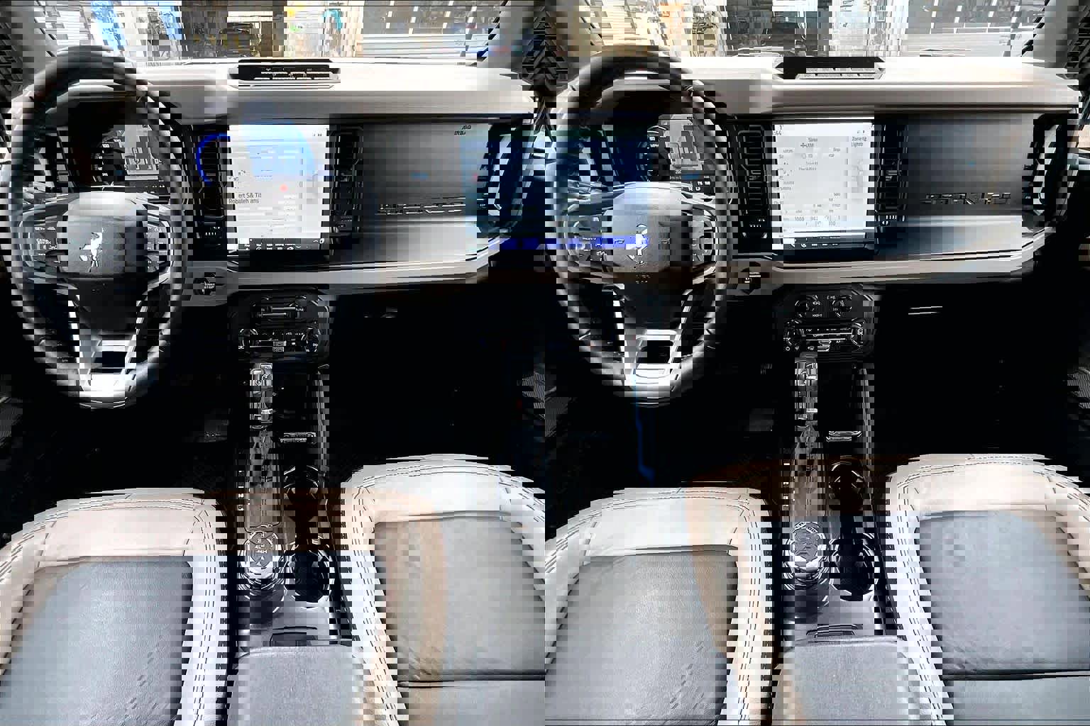 Certified 2023 Ford Bronco Wildtrak image 17