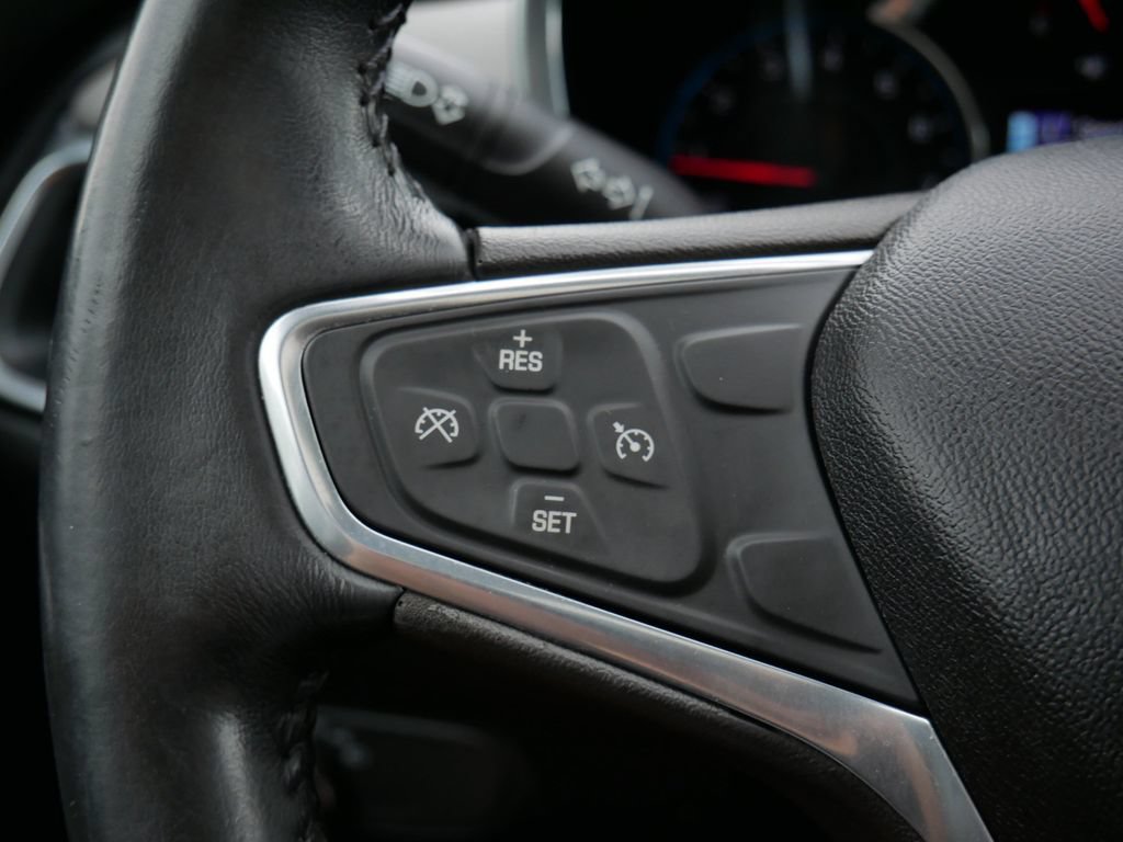 Used 2018 Chevrolet Equinox LT w/ Sun & Infotainment Package AWD/4WD image 17