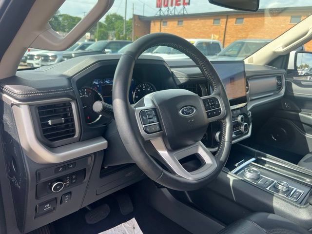 Certified 2024 Ford Expedition XLT AWD/4WD image 7