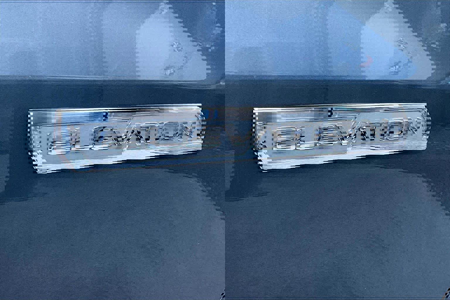 Used 2021 GMC Sierra 1500 Elevation image 12