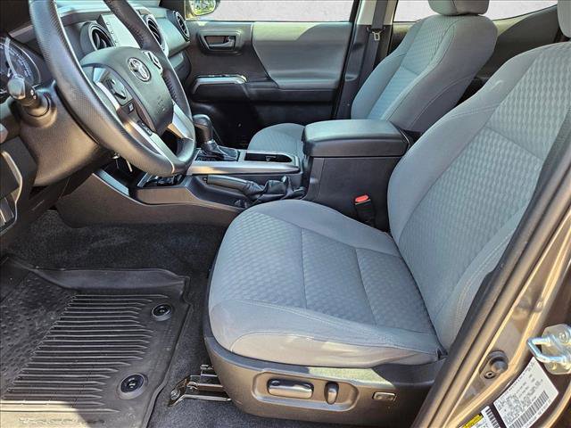 Used 2021 Toyota Tacoma SR5 AWD/4WD image 15