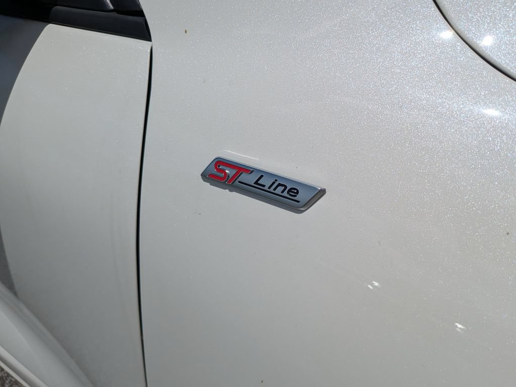 Certified 2025 Ford Escape ST-Line Elite w/ Premium Technology Package AWD/4WD image 13