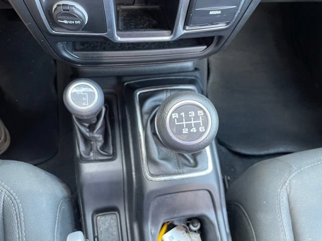 Used 2018 Jeep Wrangler Sport AWD/4WD image 26