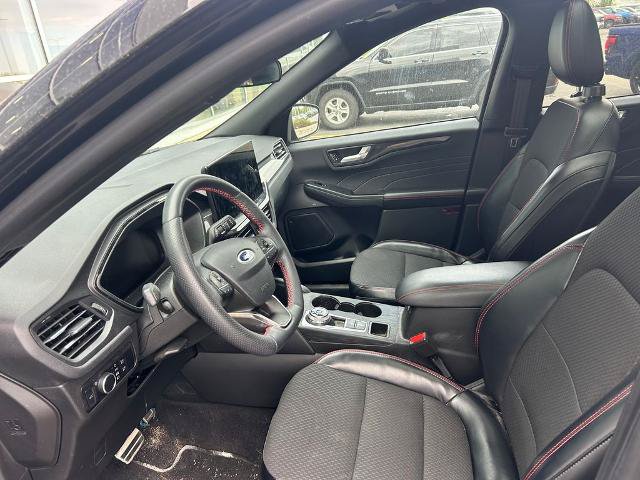 Certified 2024 Ford Escape ST-Line w/ Tech Pack #1 AWD/4WD image 12