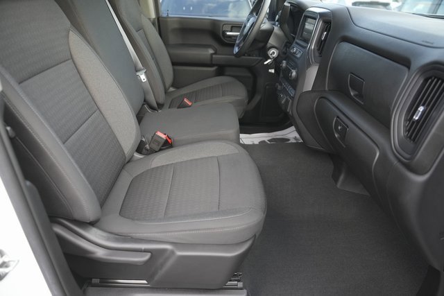 Used 2023 Chevrolet Silverado 2500 Custom w/ Custom Value Package image 18