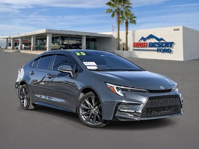 Used 2025 Toyota Corolla SE w/ SE Premium Package FWD image 1