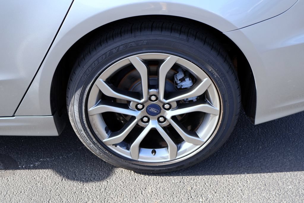 Certified 2020 Ford Fusion SEL FWD image 19