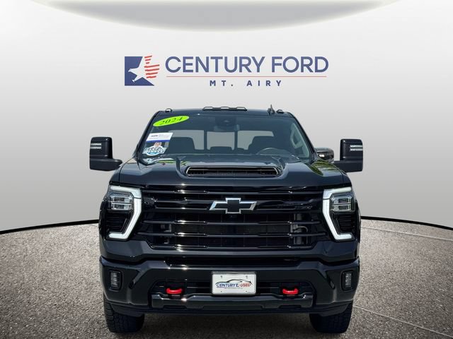 Used 2024 Chevrolet Silverado 3500 LT w/ Midnight Edition AWD/4WD image 6