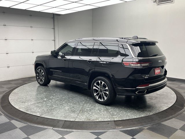 Used 2021 Jeep Grand Cherokee L Overland w/ Luxury Tech Group IV AWD/4WD image 2