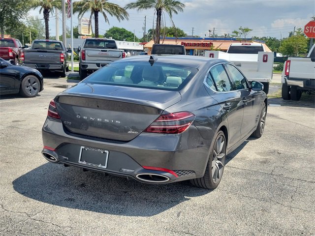 Used 2024 Genesis G70 2.5T image 3