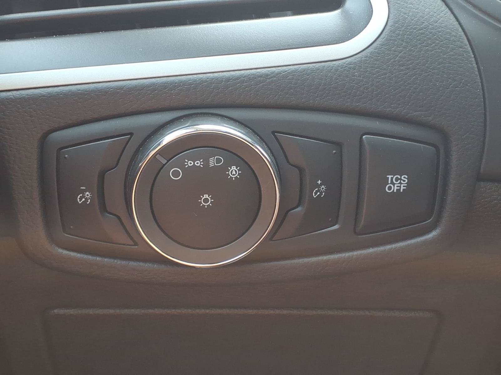 Certified 2024 Ford Edge SEL AWD/4WD image 19