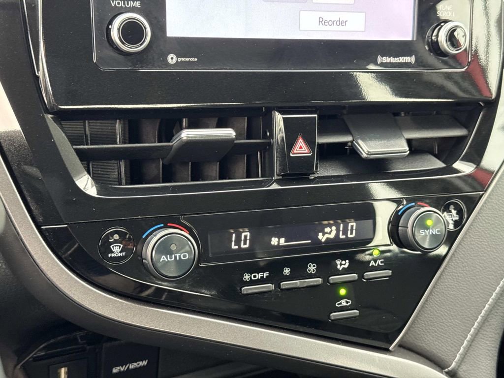 Used 2023 Toyota Camry SE image 14