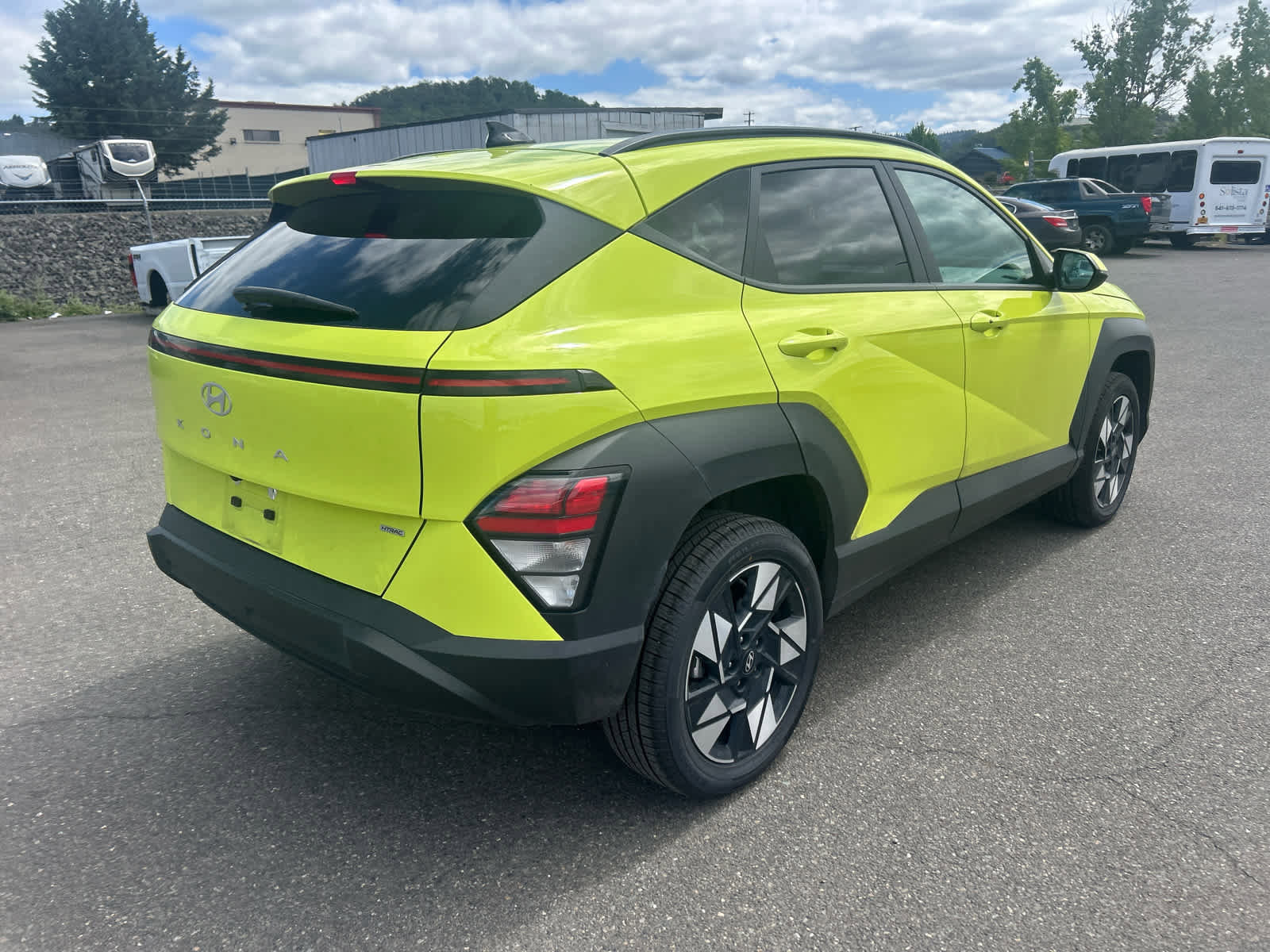Used 2025 Hyundai Kona SEL AWD/4WD image 5