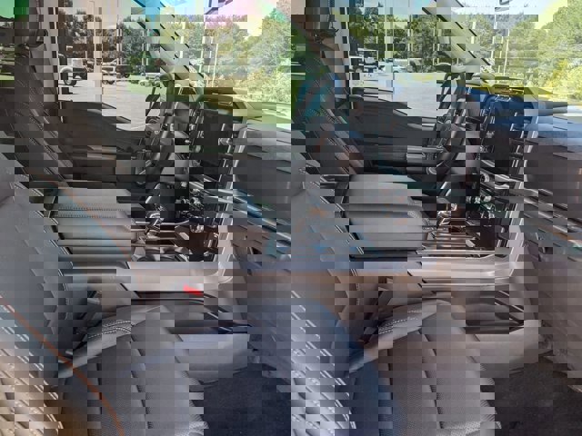 Certified 2023 Ford F150 Lariat w/ Equipment Group 502A High image 40