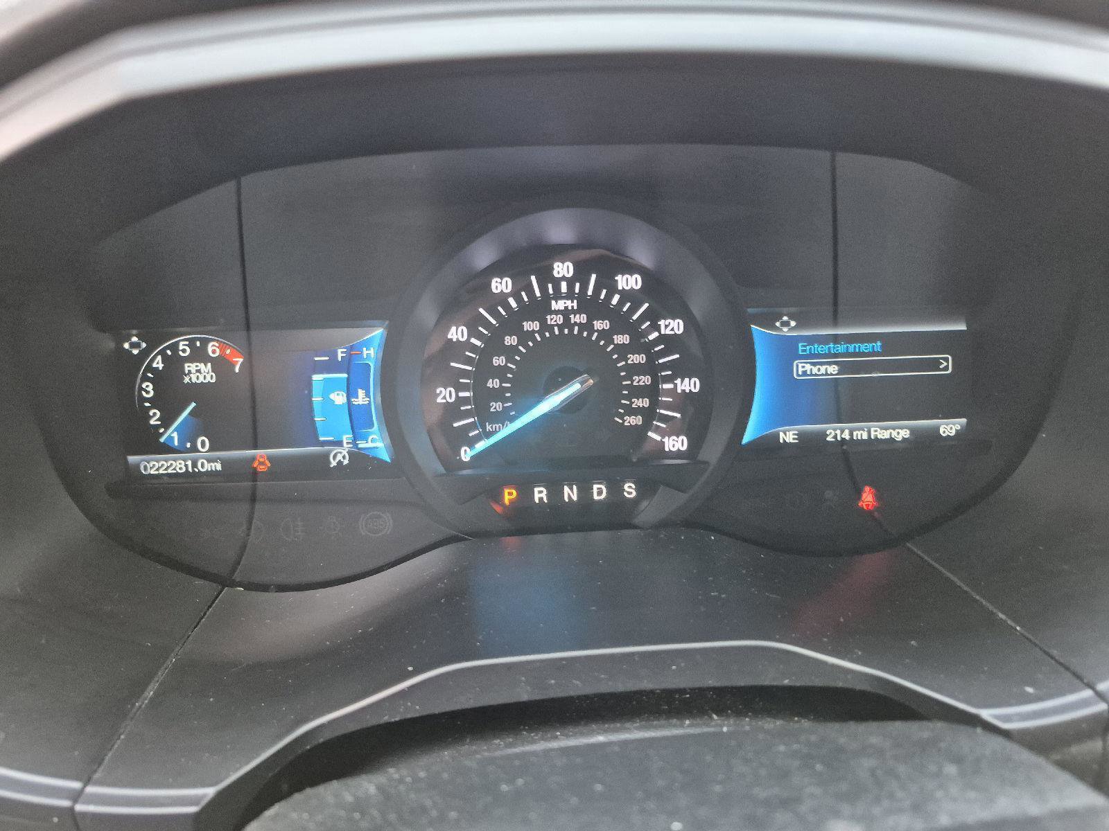 Certified 2022 Ford Edge SE w/ Black Appearance Package image 6